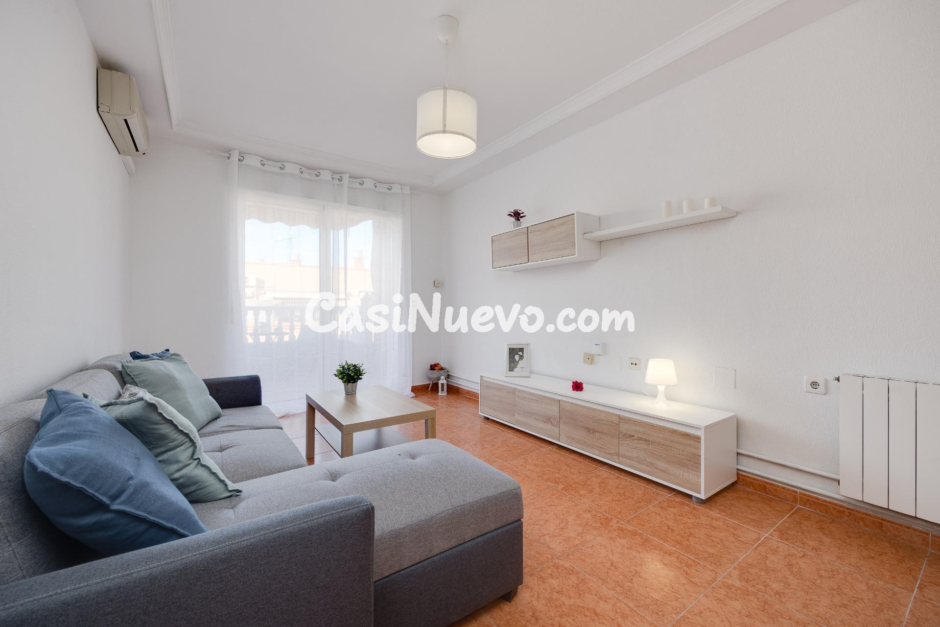 Exclusivo ático a solo 150 metros de la Playa del Cura. Situ - foto 2