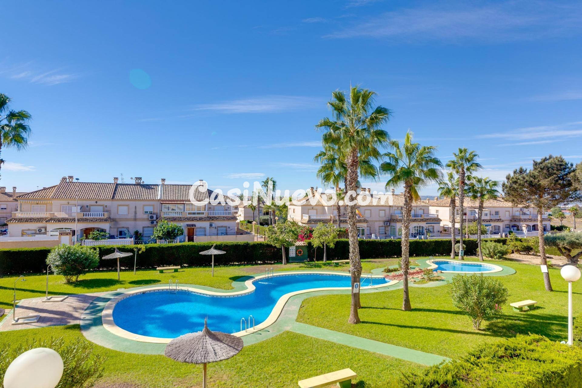 Bungalow en planta alta en Aguas Nuevas – Torrevieja