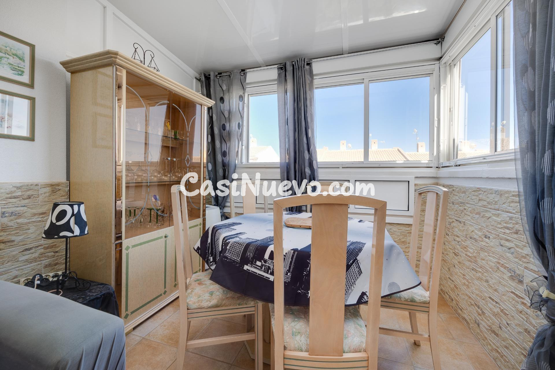 Bungalow en planta alta en Aguas Nuevas – Torrevieja - foto 8