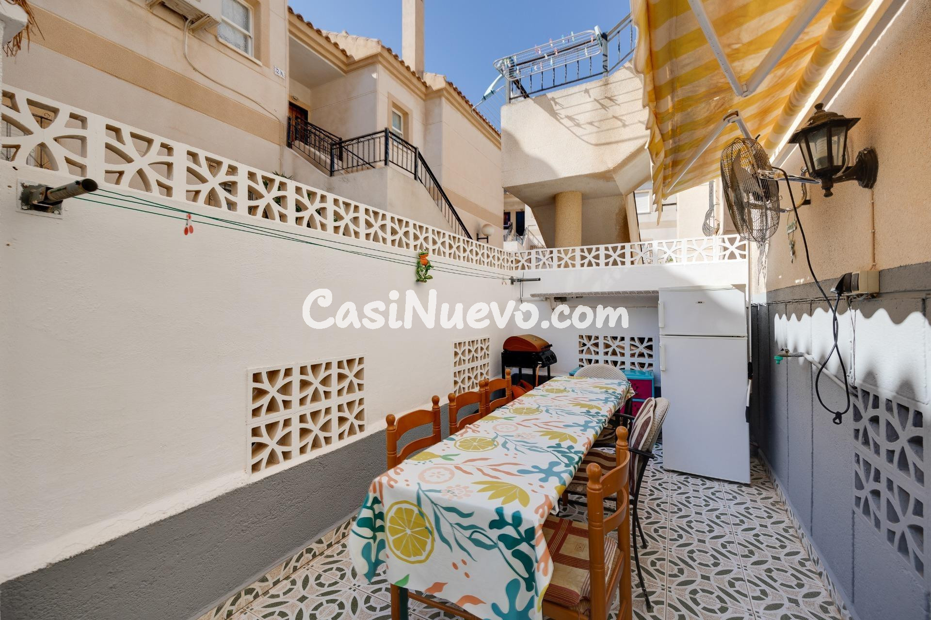 Bungalow en planta alta en Aguas Nuevas – Torrevieja - foto 14