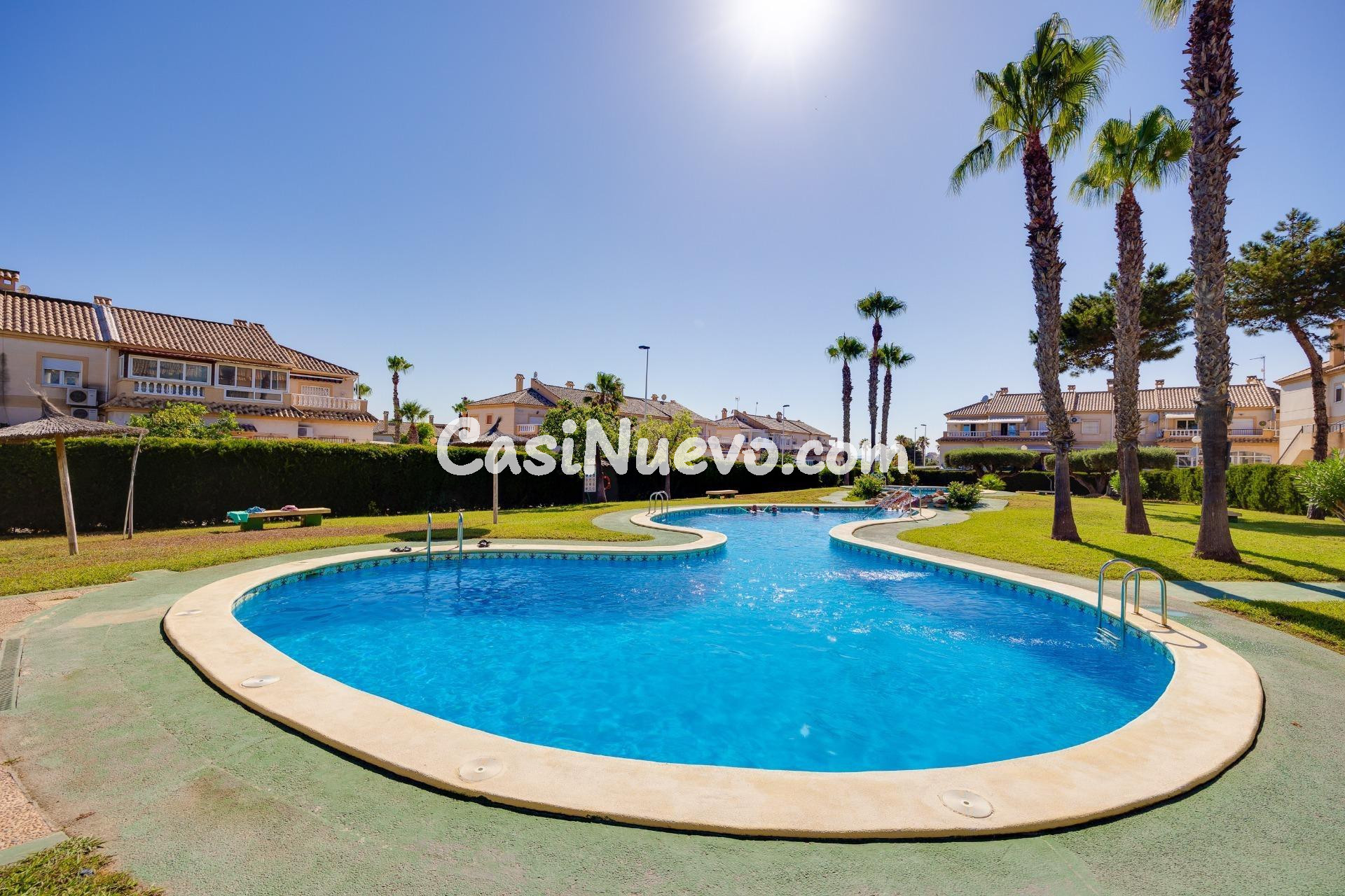 Bungalow en planta alta en Aguas Nuevas – Torrevieja - foto 17