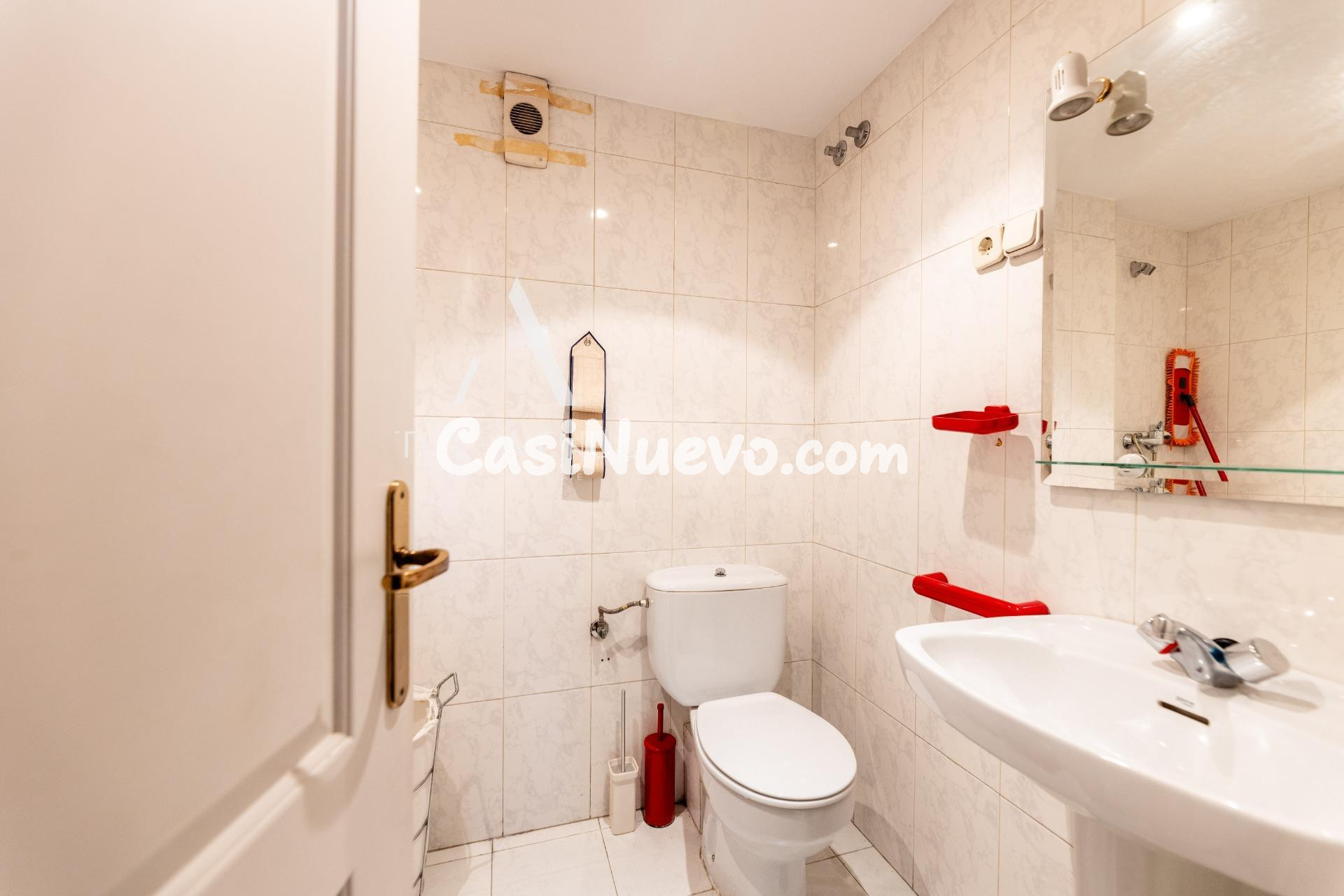 Espectacular Chalet adosado de esquina en situado en la zona - foto 25