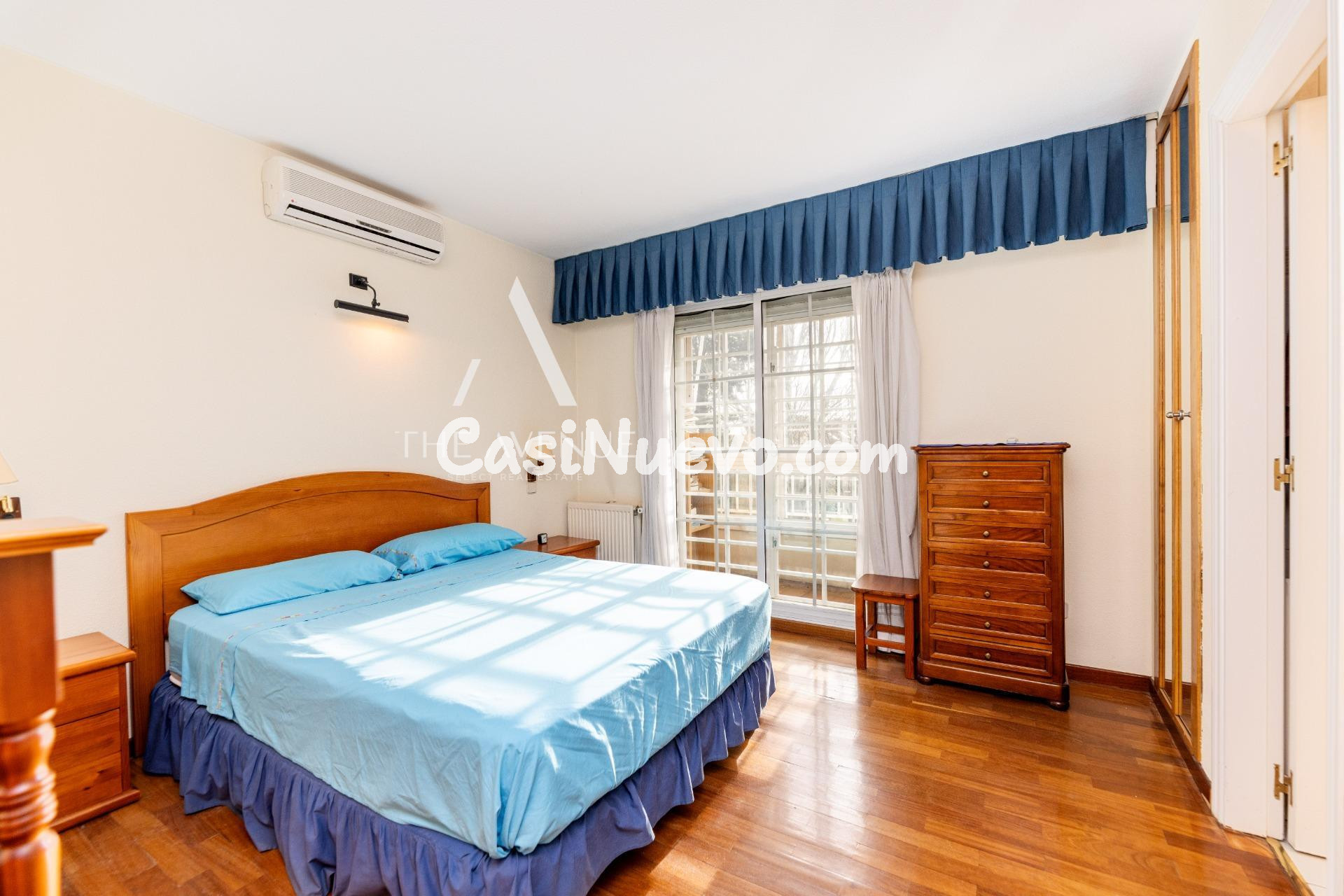 Espectacular Chalet adosado de esquina en situado en la zona - foto 29