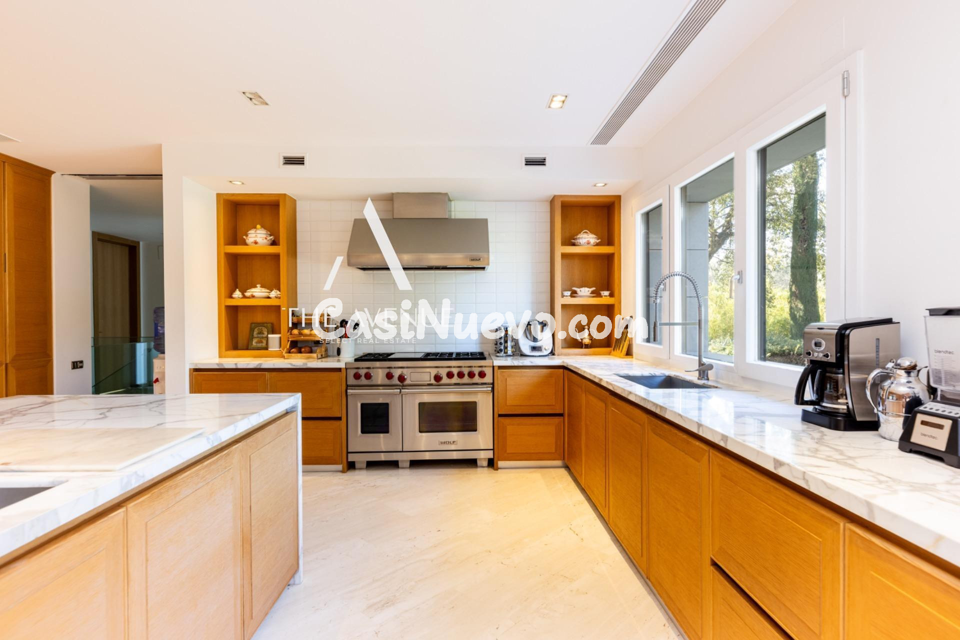 Exclusiva villa con ascensor, parcela paisajística y doble p - foto 26