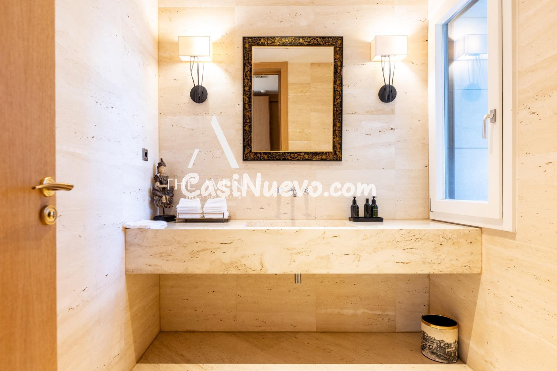 Exclusiva villa con ascensor, parcela paisajística y doble p - foto 29