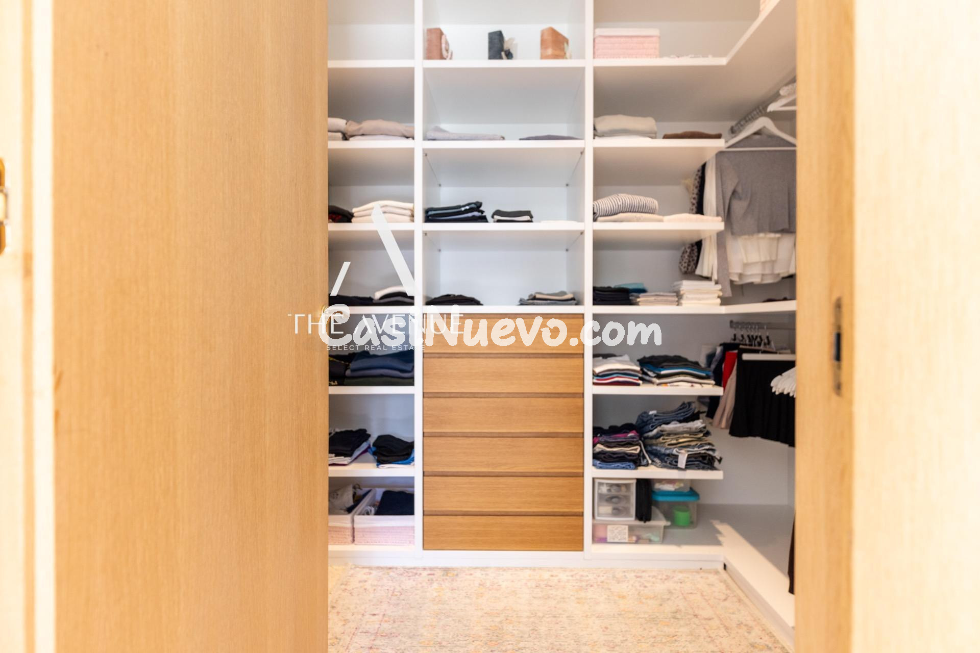 Exclusiva villa con ascensor, parcela paisajística y doble p - foto 36