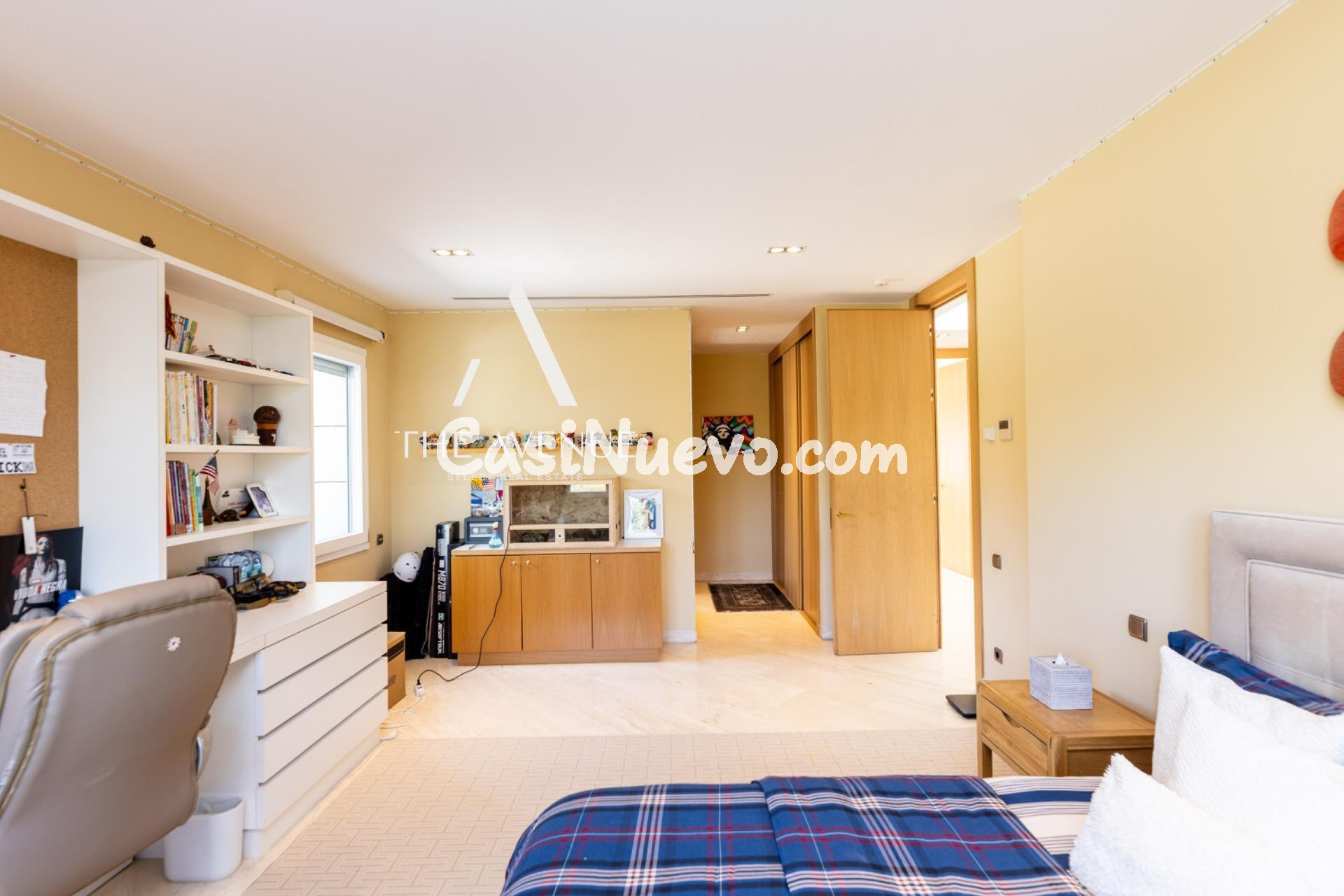 Exclusiva villa con ascensor, parcela paisajística y doble p - foto 39