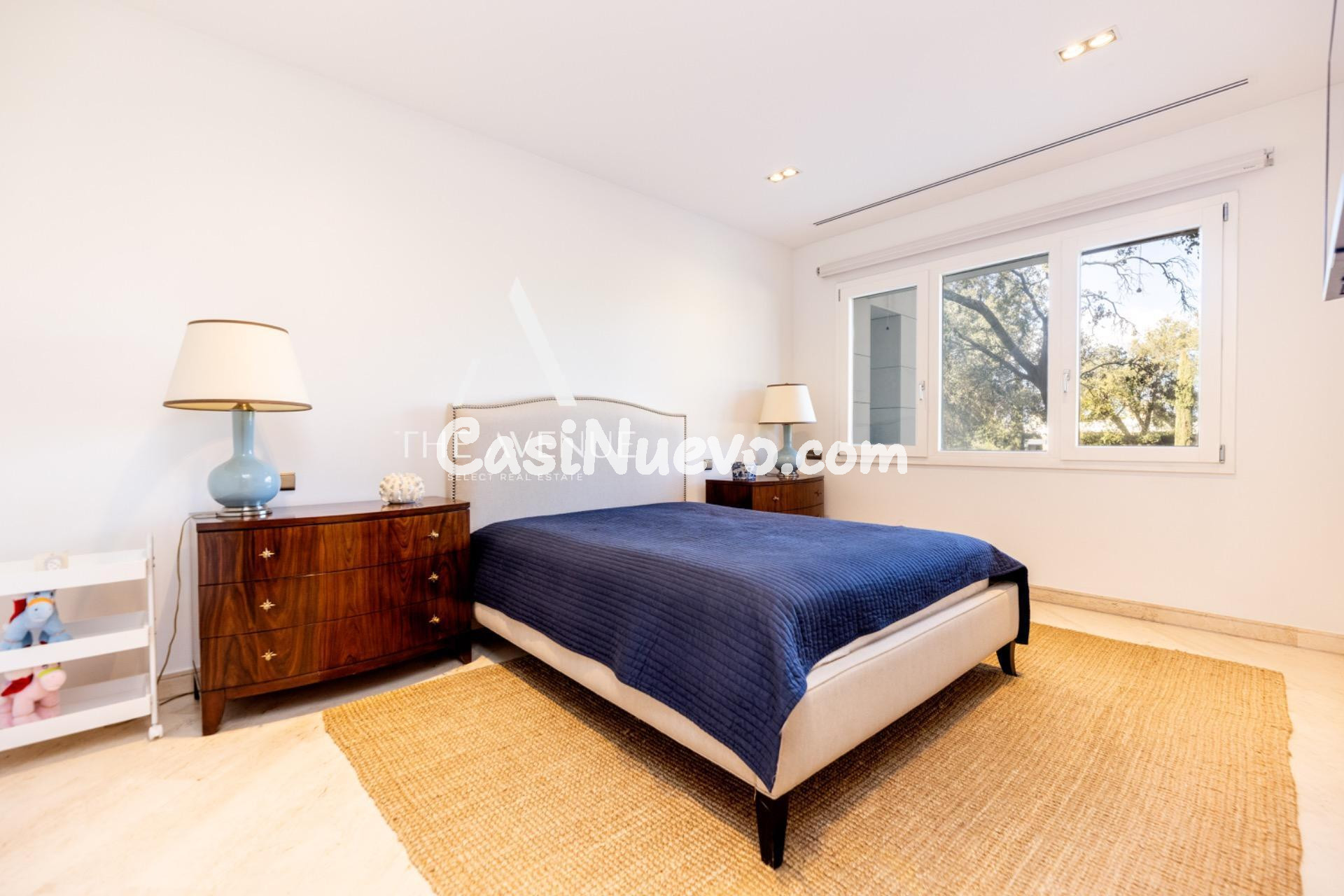 Exclusiva villa con ascensor, parcela paisajística y doble p - foto 41