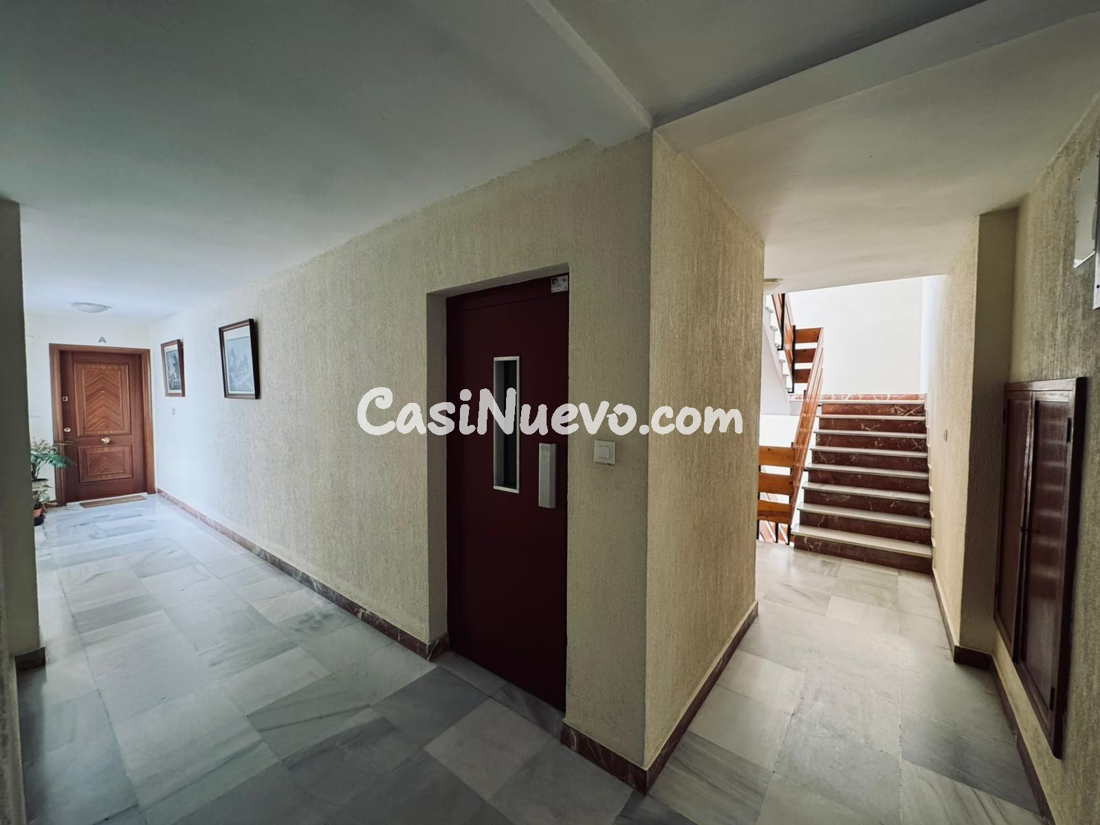 GRAN VIVIENDA EN EL CENTRO, CON GARAJE DOBLE y TRASTERO!!! - foto 3