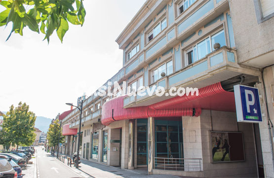 CONJUNTO LOCALES EN CC RAMALLOSA (NIGRAN)