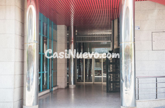 CONJUNTO LOCALES EN CC RAMALLOSA (NIGRAN) - foto 2