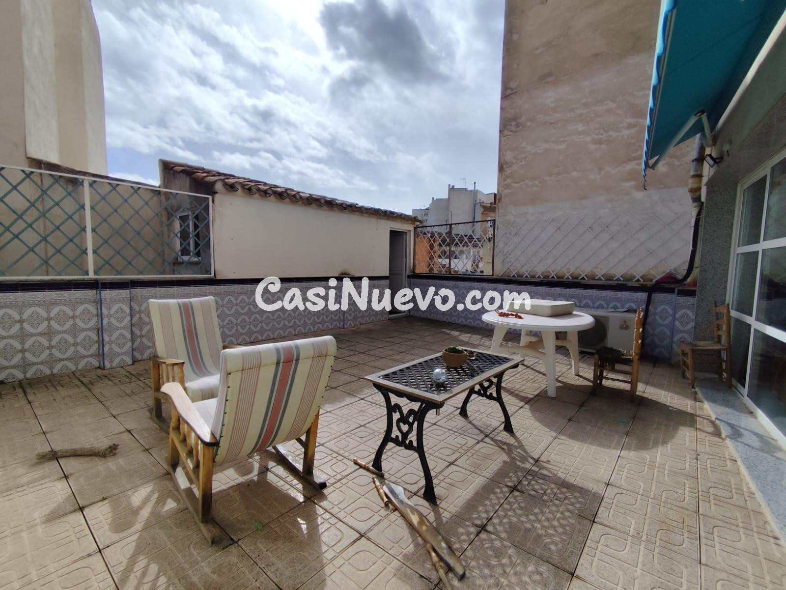 ¿Buscas espacio de verdad en el centro de Calasparra?