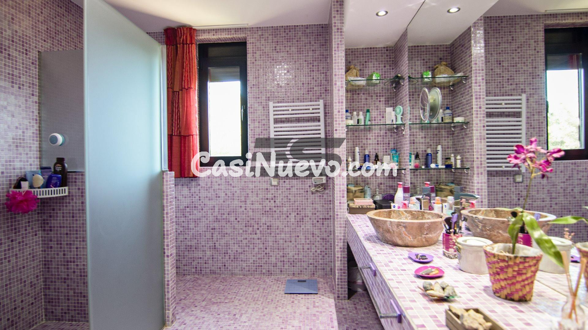 Exclusivo chalet en plena naturaleza con piscina, gran terre - foto 32