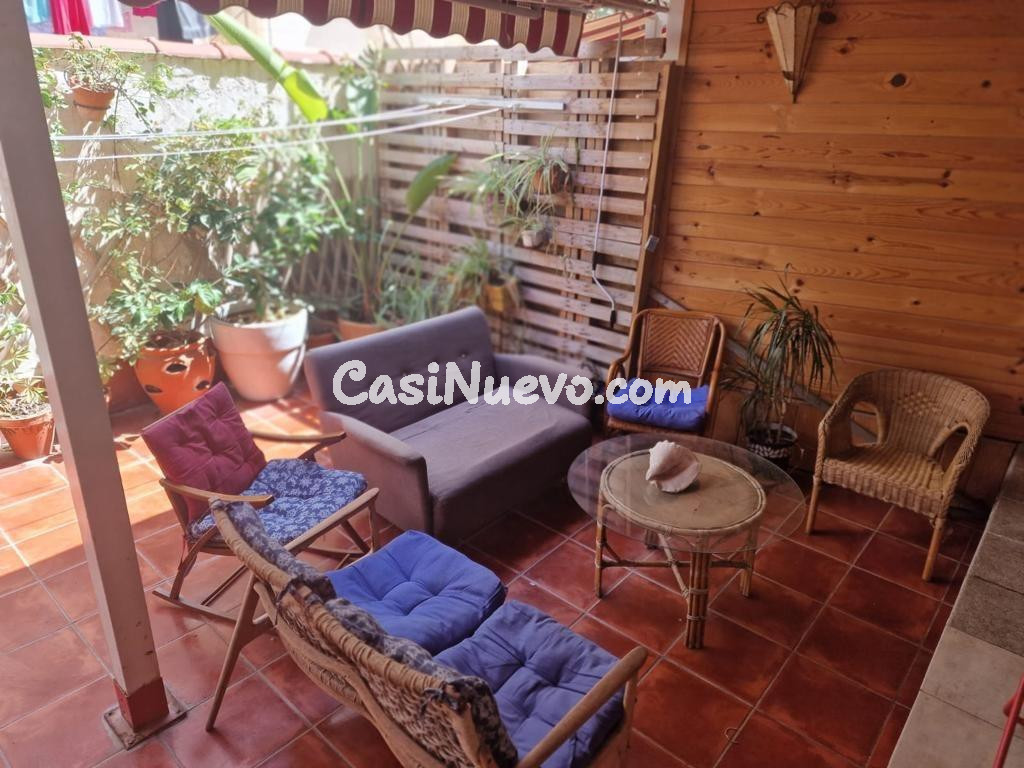 Adosado en La Florida, Alicante - Venta con Inquilino