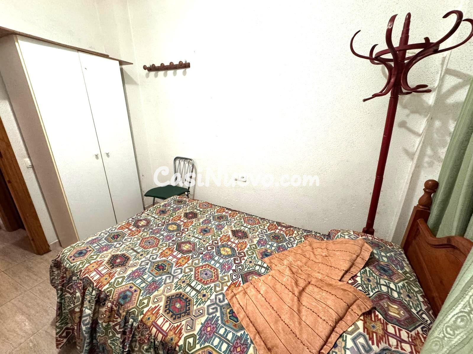 Acogedor Piso en el Corazón de Roquetas de Mar - foto 16