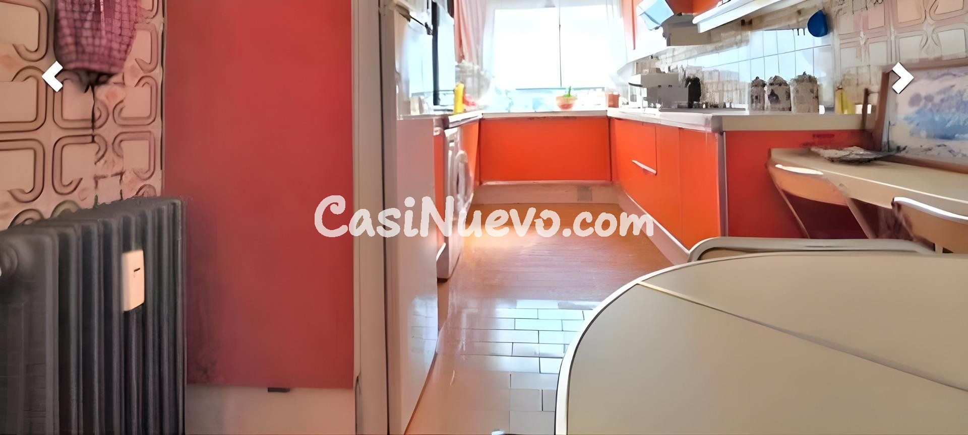 Amplio piso de 4 dormitorios con calefacción central en Cent - foto 3