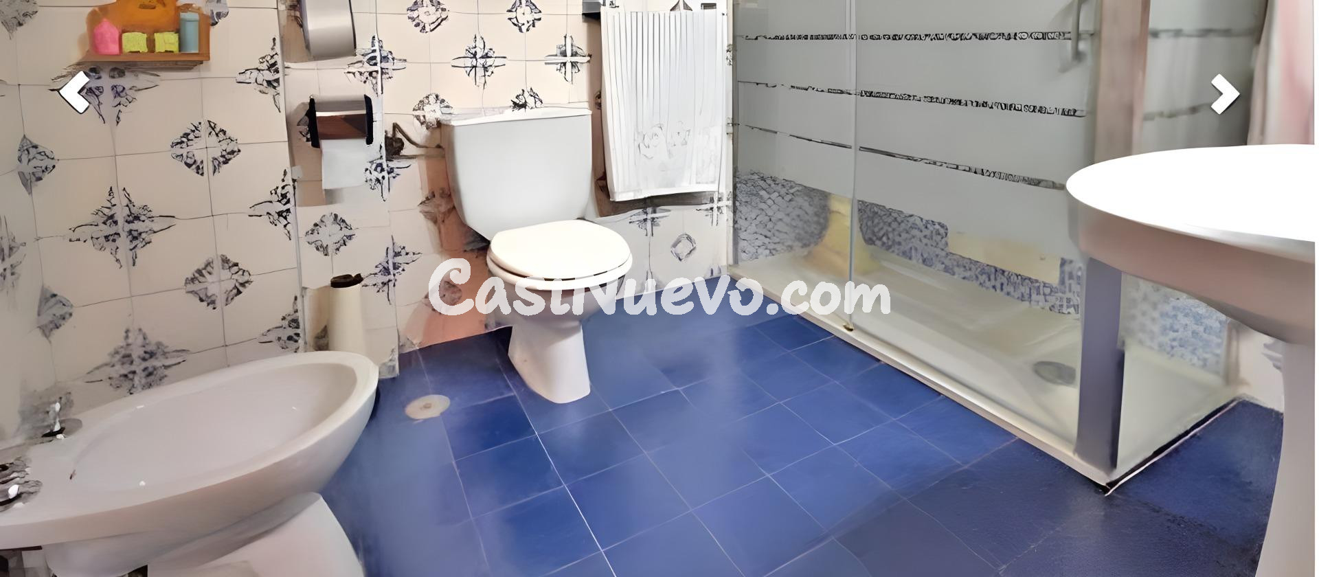 Amplio piso de 4 dormitorios con calefacción central en Cent - foto 8