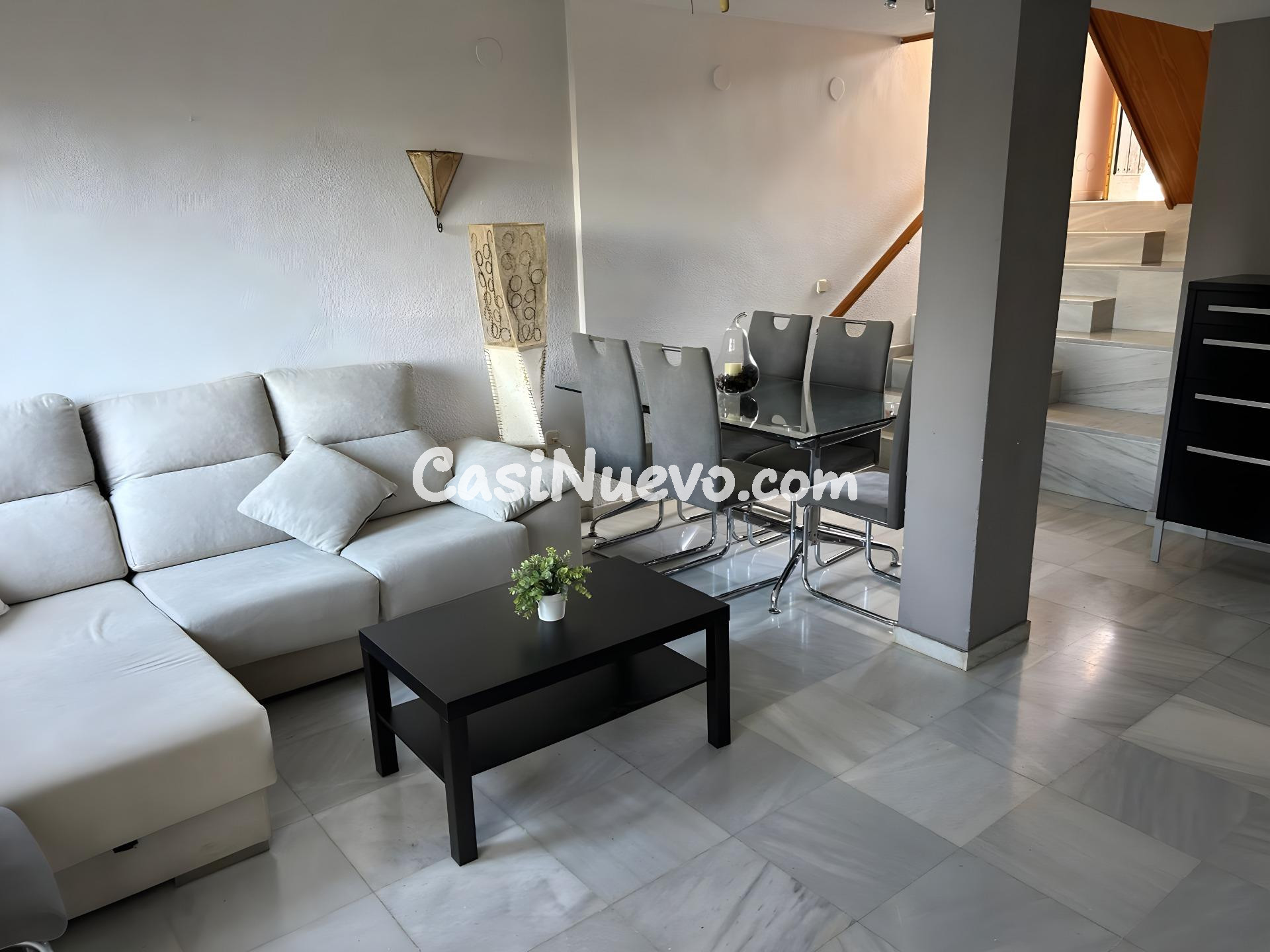 Chalet adosado con piscina y chimenea en alquiler en Las Gab - foto 2