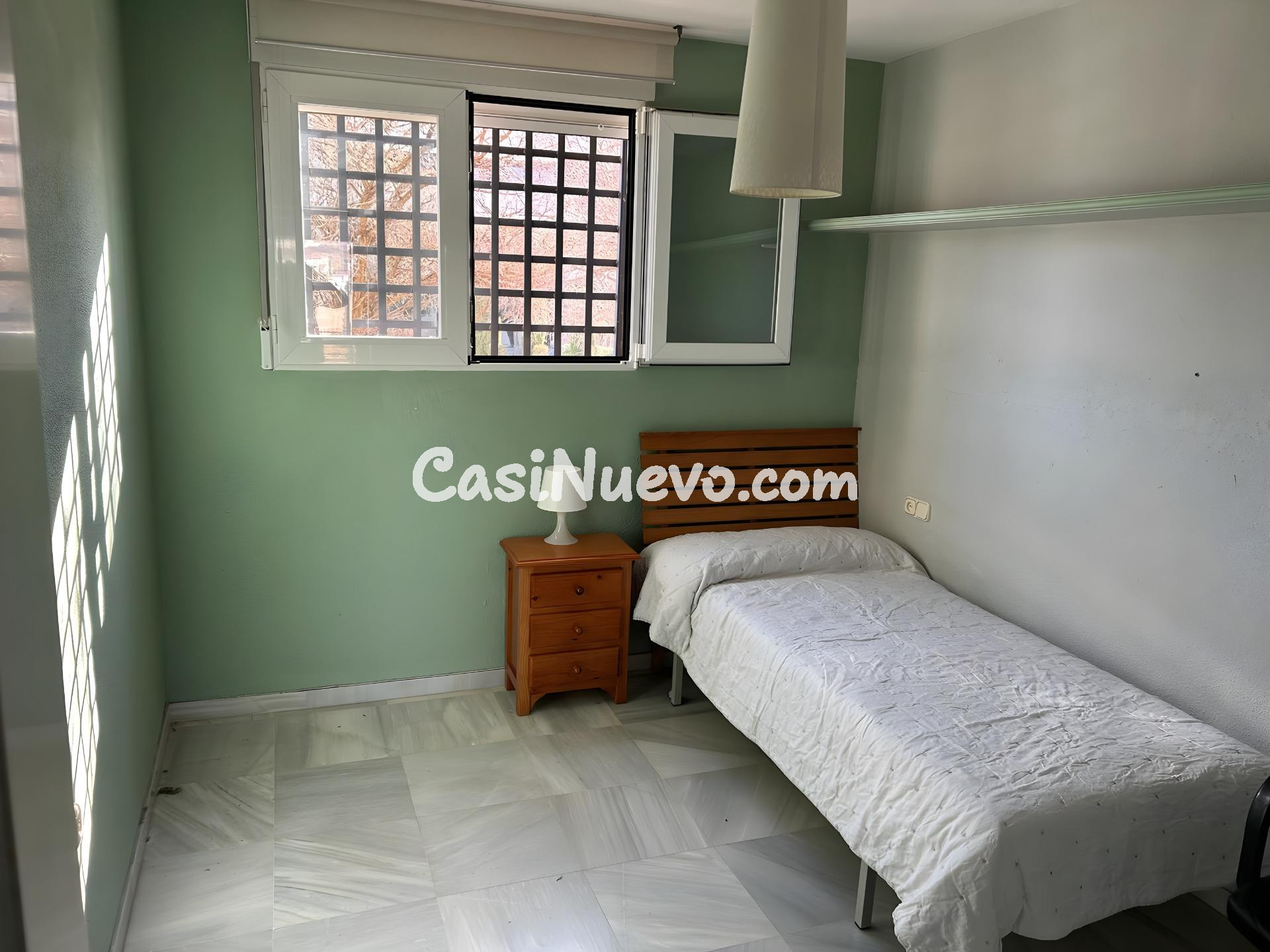 Chalet adosado con piscina y chimenea en alquiler en Las Gab - foto 8