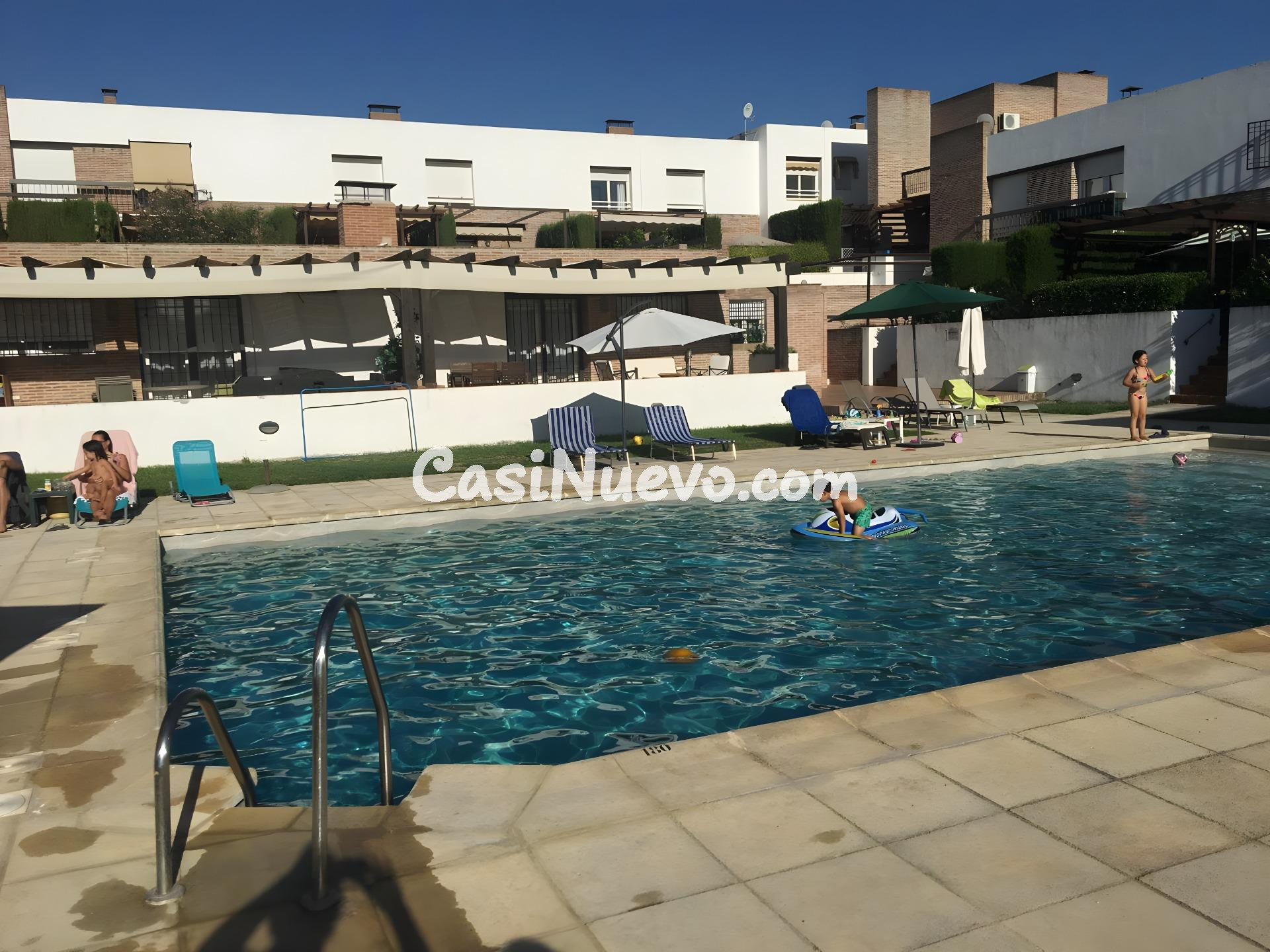 Chalet adosado con piscina y chimenea en alquiler en Las Gab - foto 10