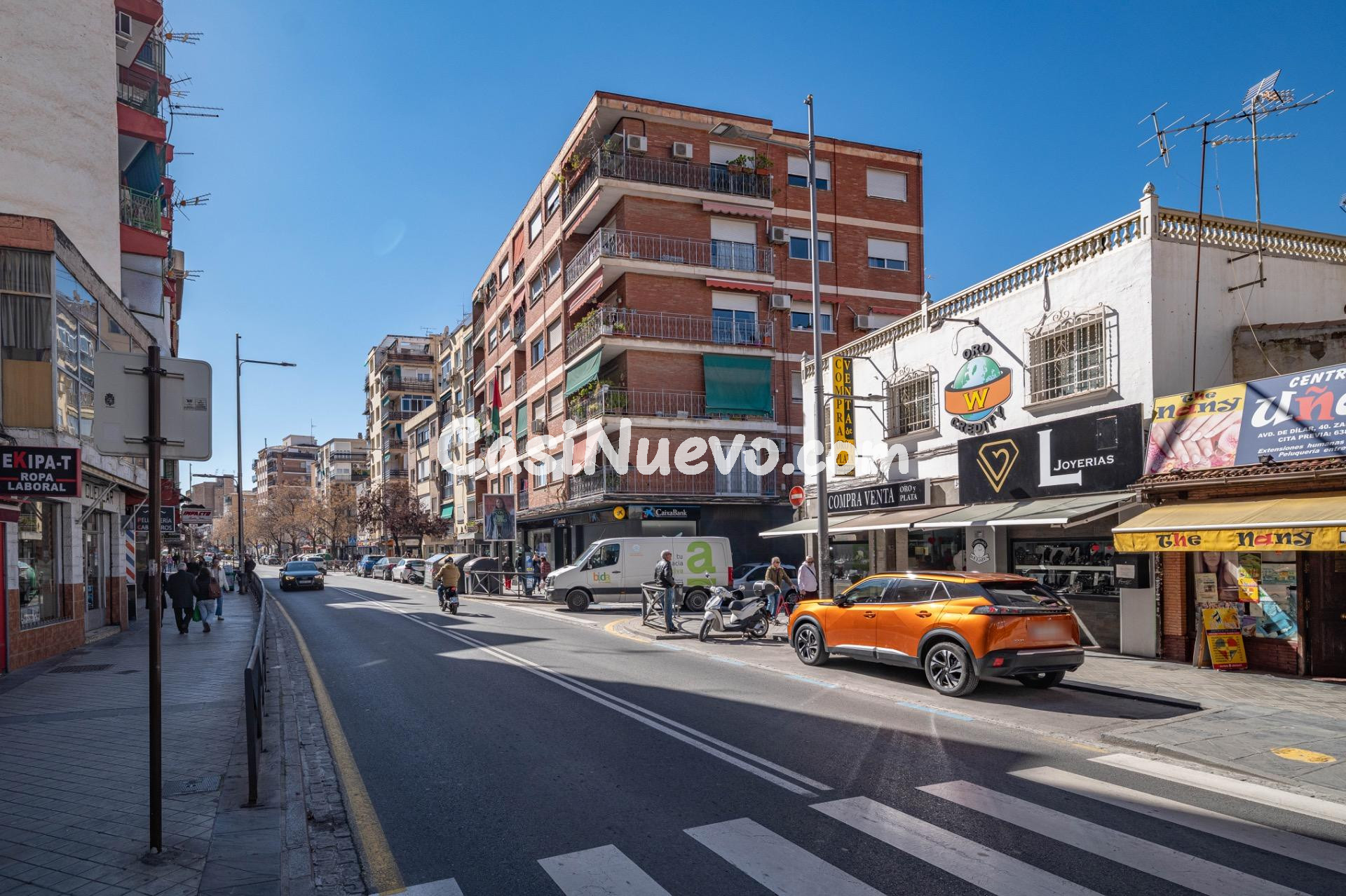 Piso con gran potencial en el Zaidín, junto al PTS – Granada - foto 4