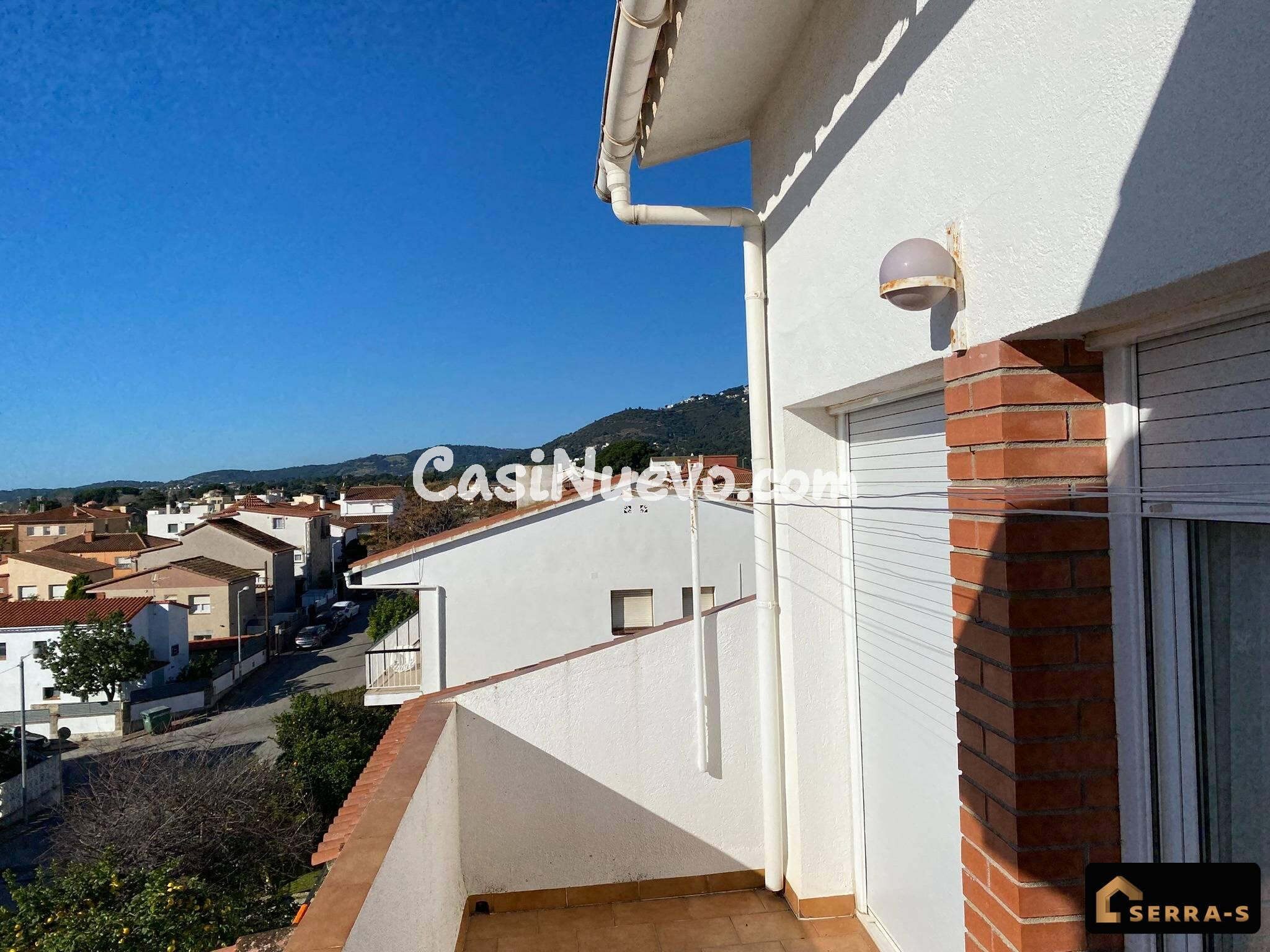 Vive entre mar y montaña en este acogedor chalet en Pinemar - foto 39