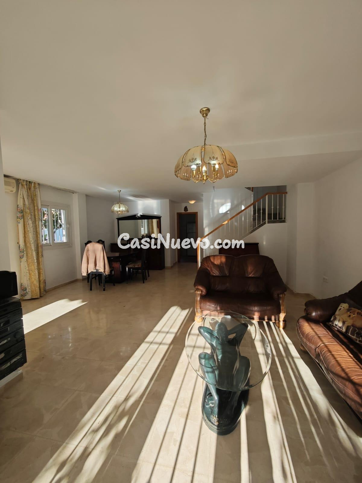 EN VENTA CHALET PAREADO DE ESQUINA EN VIÑA MALAGA!! - foto 5