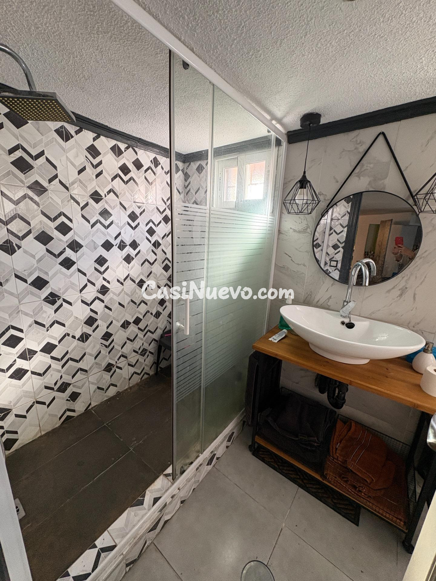 Amplio local en planta baja acondicionado como vivienda, con - foto 14