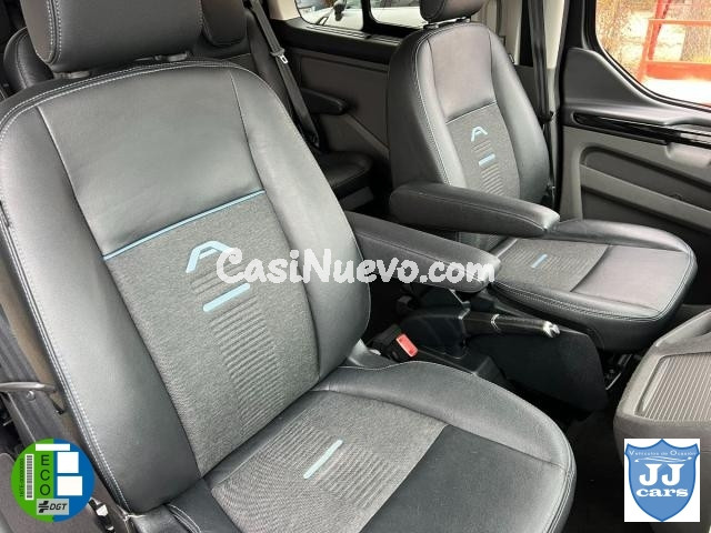 FORD - Tourneo Custom - Grand  Titanium 2.0 EcoBlue 136 kWHy - foto 39