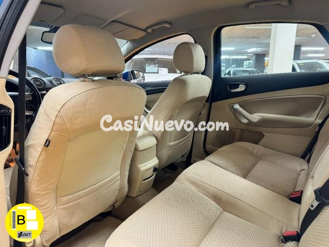 FORD MONDEO 2.0 TDCI TREND 130Cv. (AUTOMÁTICO) - foto 28