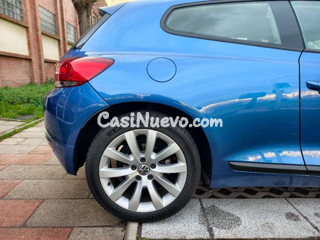 VOLKSWAGEN - Scirocco - 2.0 TDI 140CV DPF DSG - foto 25