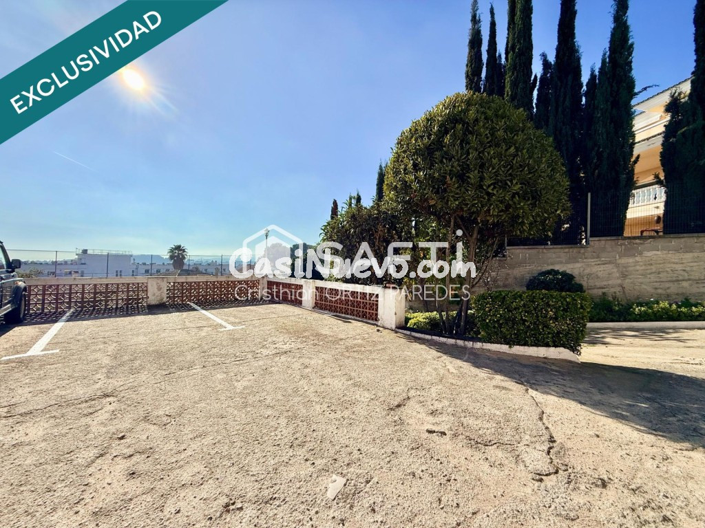 se vende piso de 1 hab con piscina con parking - foto 11