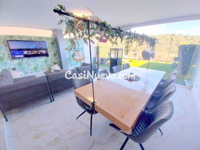 EXCLUSIVO BAJO RENOVADO Y AMUEBLADO CON GRAN JARDÍN PRIVADO  - foto 5