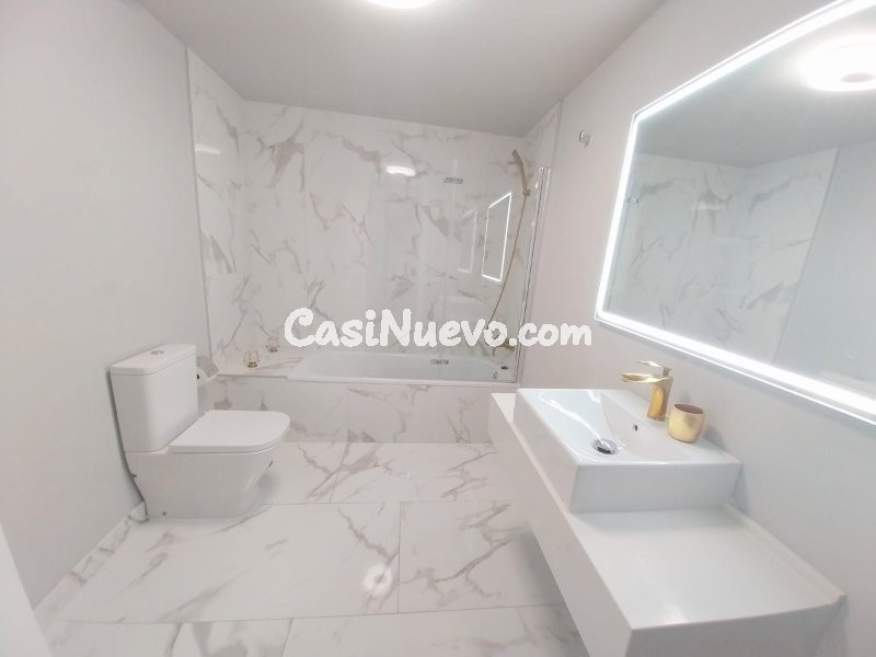 EXCLUSIVO BAJO RENOVADO Y AMUEBLADO CON GRAN JARDÍN PRIVADO  - foto 6