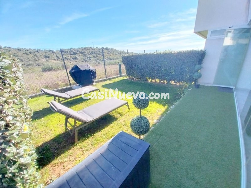EXCLUSIVO BAJO RENOVADO Y AMUEBLADO CON GRAN JARDÍN PRIVADO  - foto 11