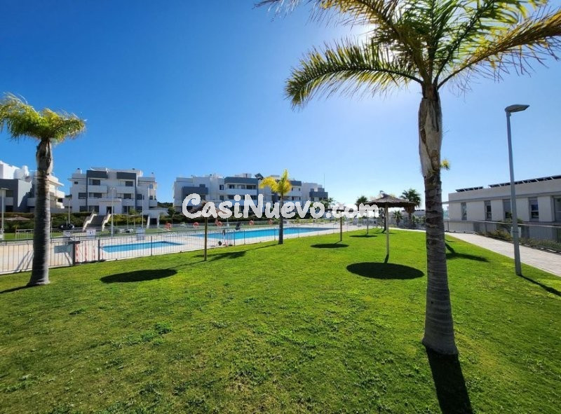 EXCLUSIVO BAJO RENOVADO Y AMUEBLADO CON GRAN JARDÍN PRIVADO  - foto 20