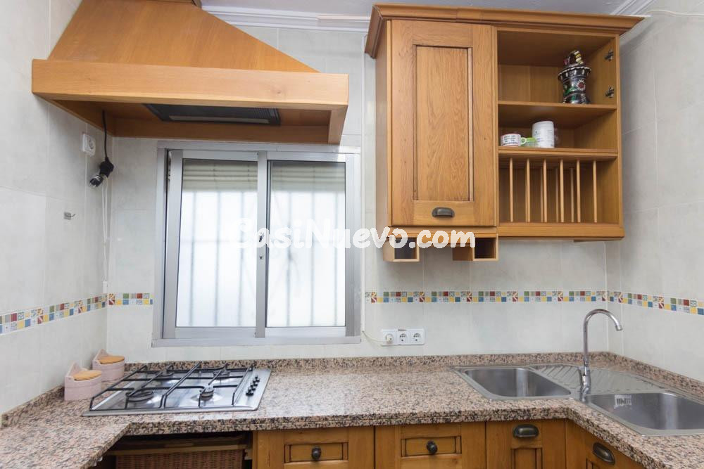 Casa familiar en Guadalcacín, dos plantas con terraza y gran - foto 20