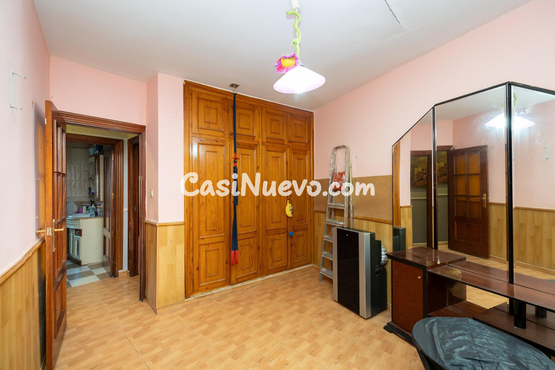 CASA CON ESTUPENDA UBICACIÓN EN ARMILLA. AVENIDA DE LOS OGÍJ - foto 13