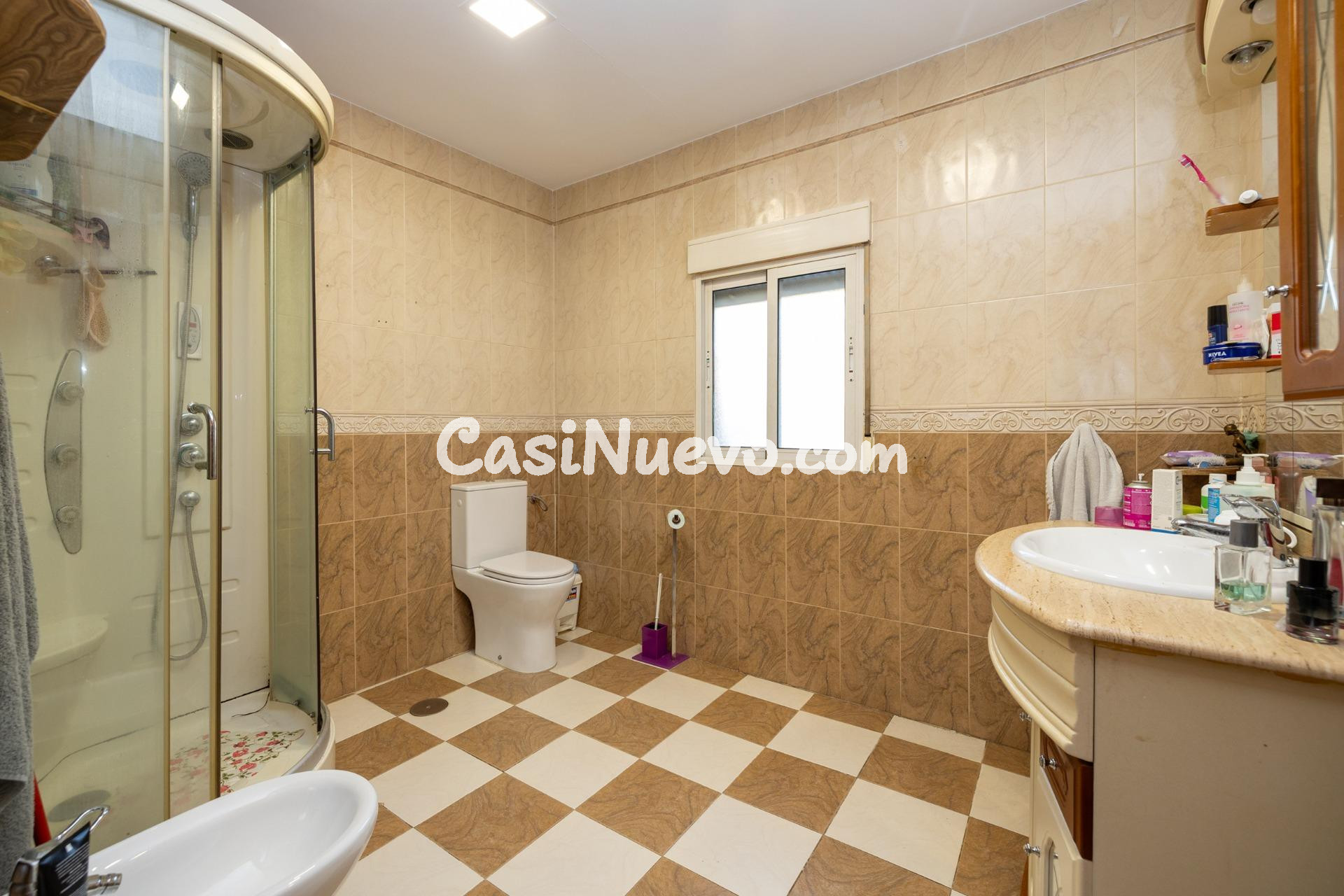 CASA CON ESTUPENDA UBICACIÓN EN ARMILLA. AVENIDA DE LOS OGÍJ - foto 14