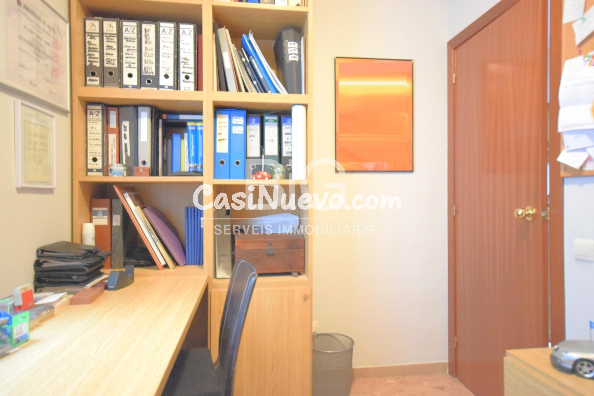 Piso alto con 4 habitaciones y 2 plazas de parking - foto 19