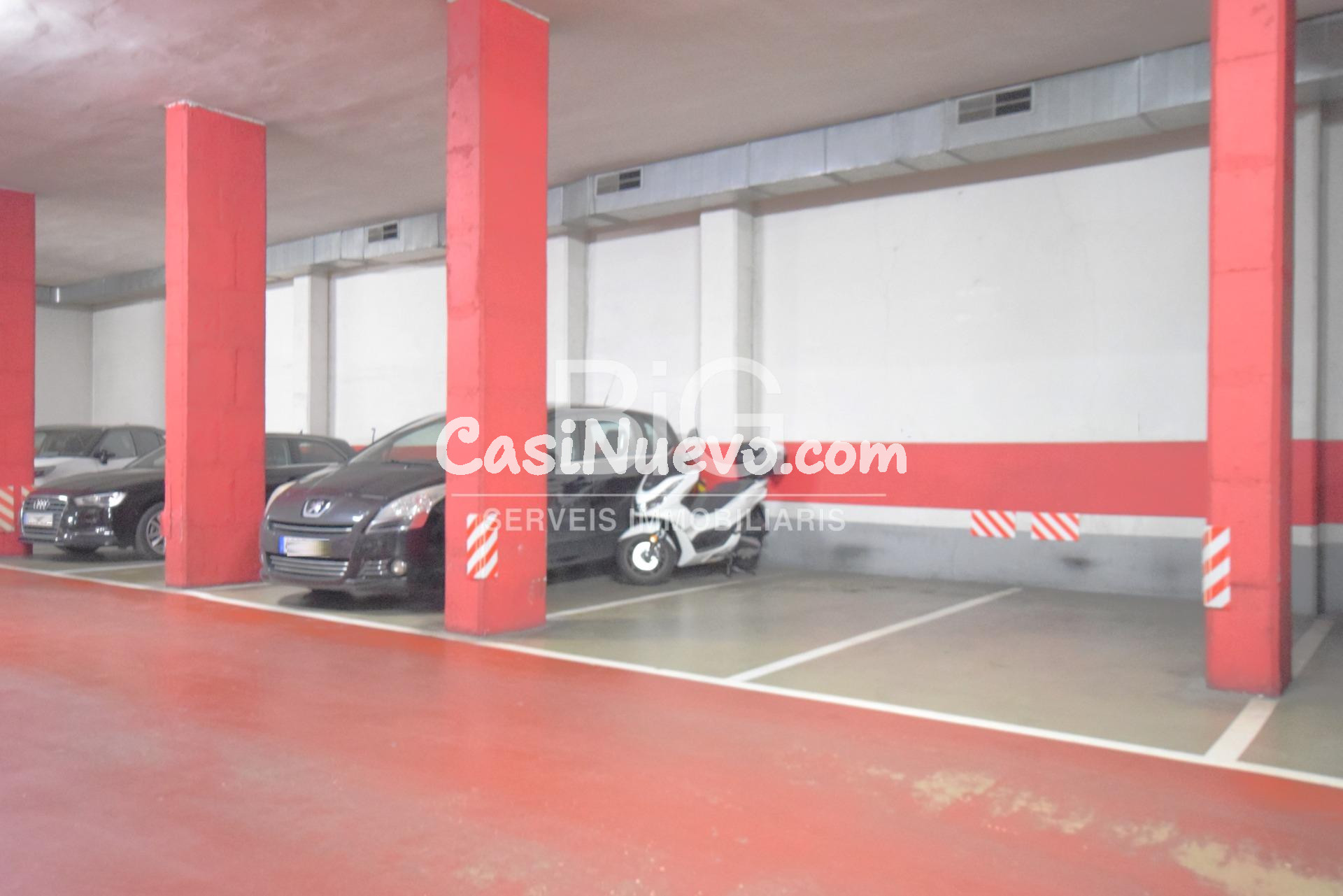 Piso alto con 4 habitaciones y 2 plazas de parking - foto 22