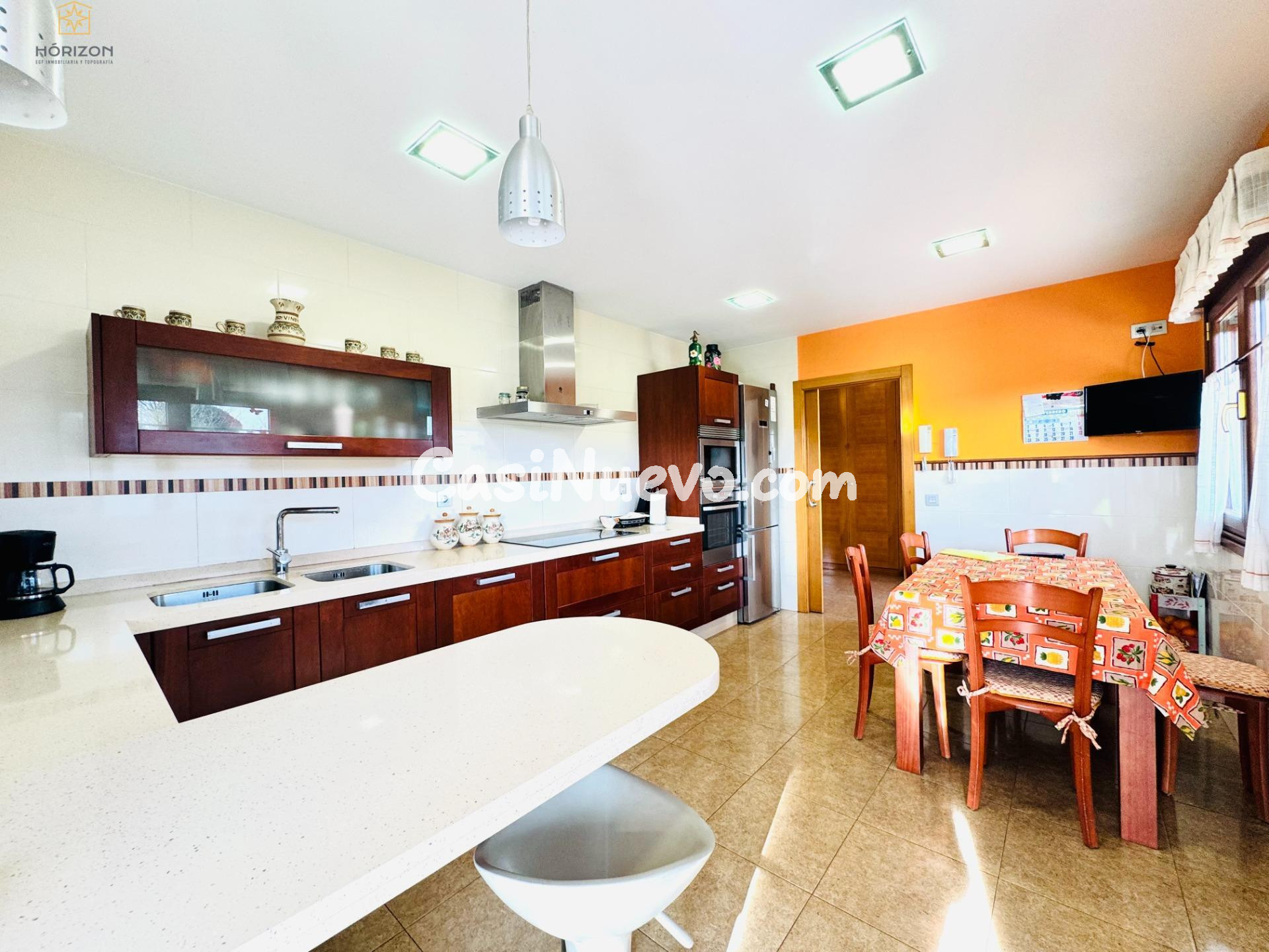 Espectacual Chalet en Granda - foto 8