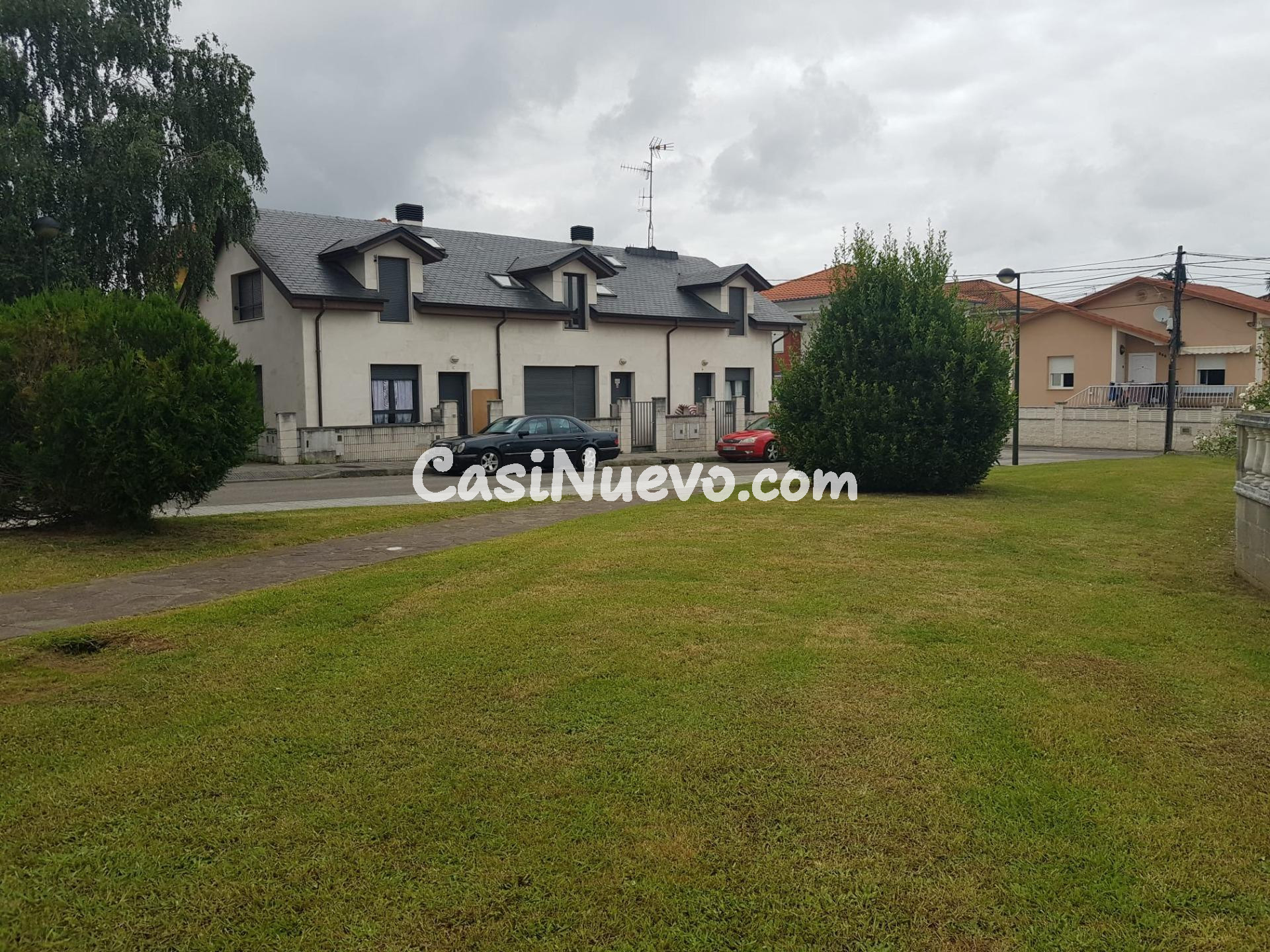 Chalet adosado en Tanos, Torrelavega.