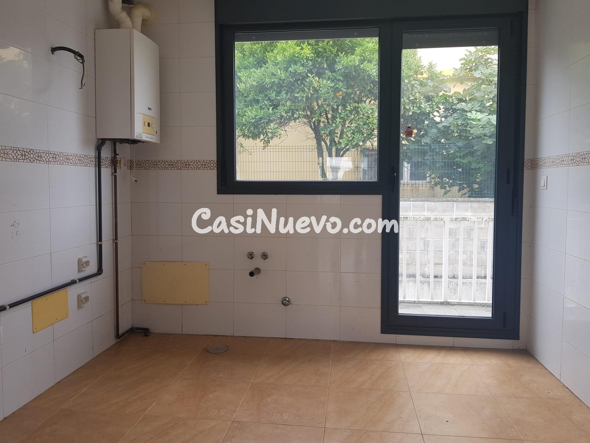 Chalet adosado en Tanos, Torrelavega. - foto 8