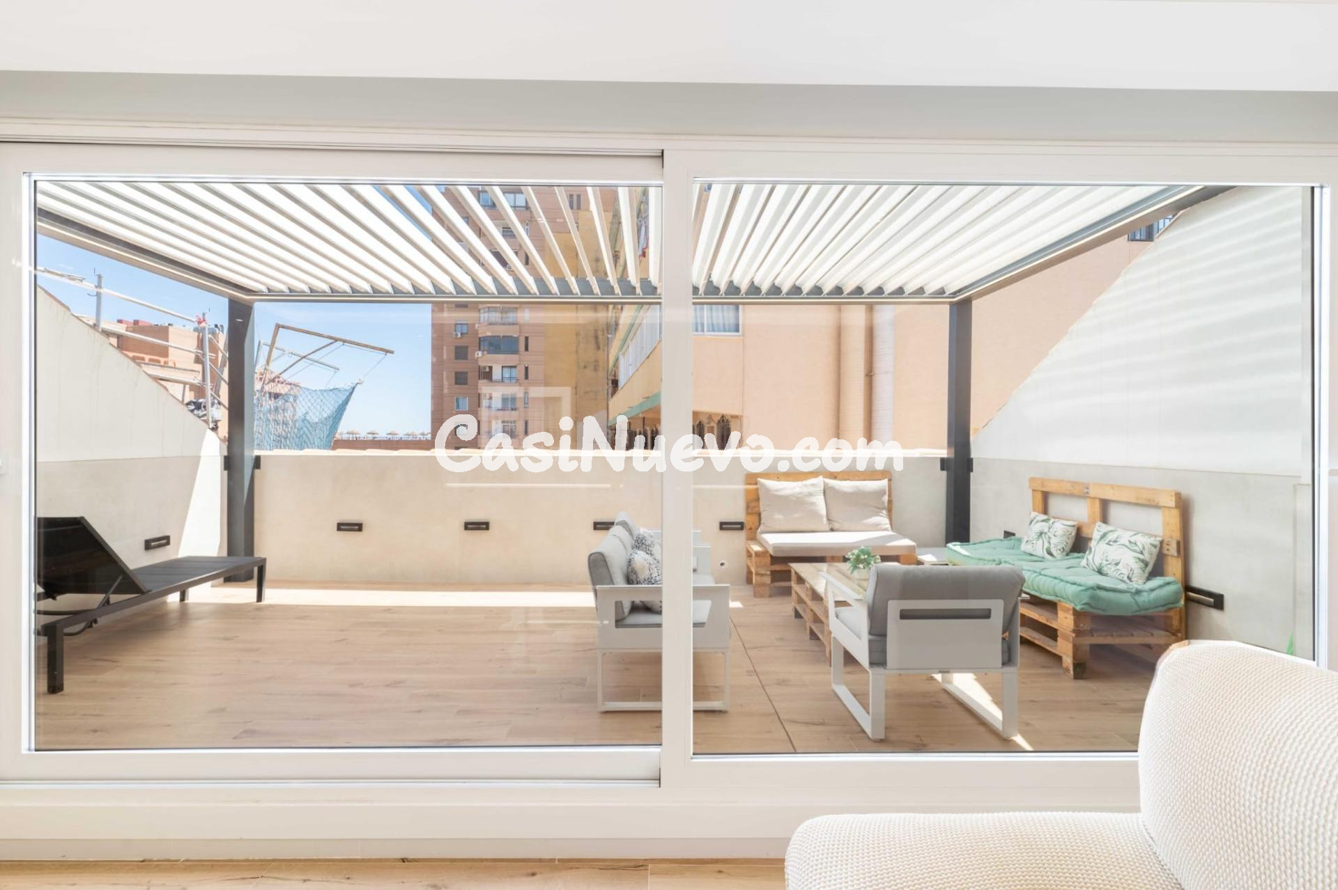 EXCLUSIVO ÁTICO REFORMADO AL LADO DEL PUERTO - foto 10