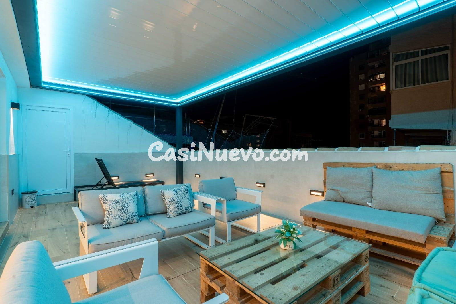 EXCLUSIVO ÁTICO REFORMADO AL LADO DEL PUERTO - foto 13