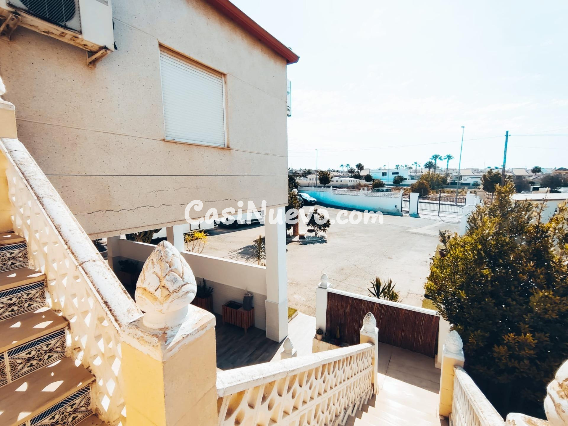 Fantástica parcela con casa dividida en varios inmuebles ind - foto 6