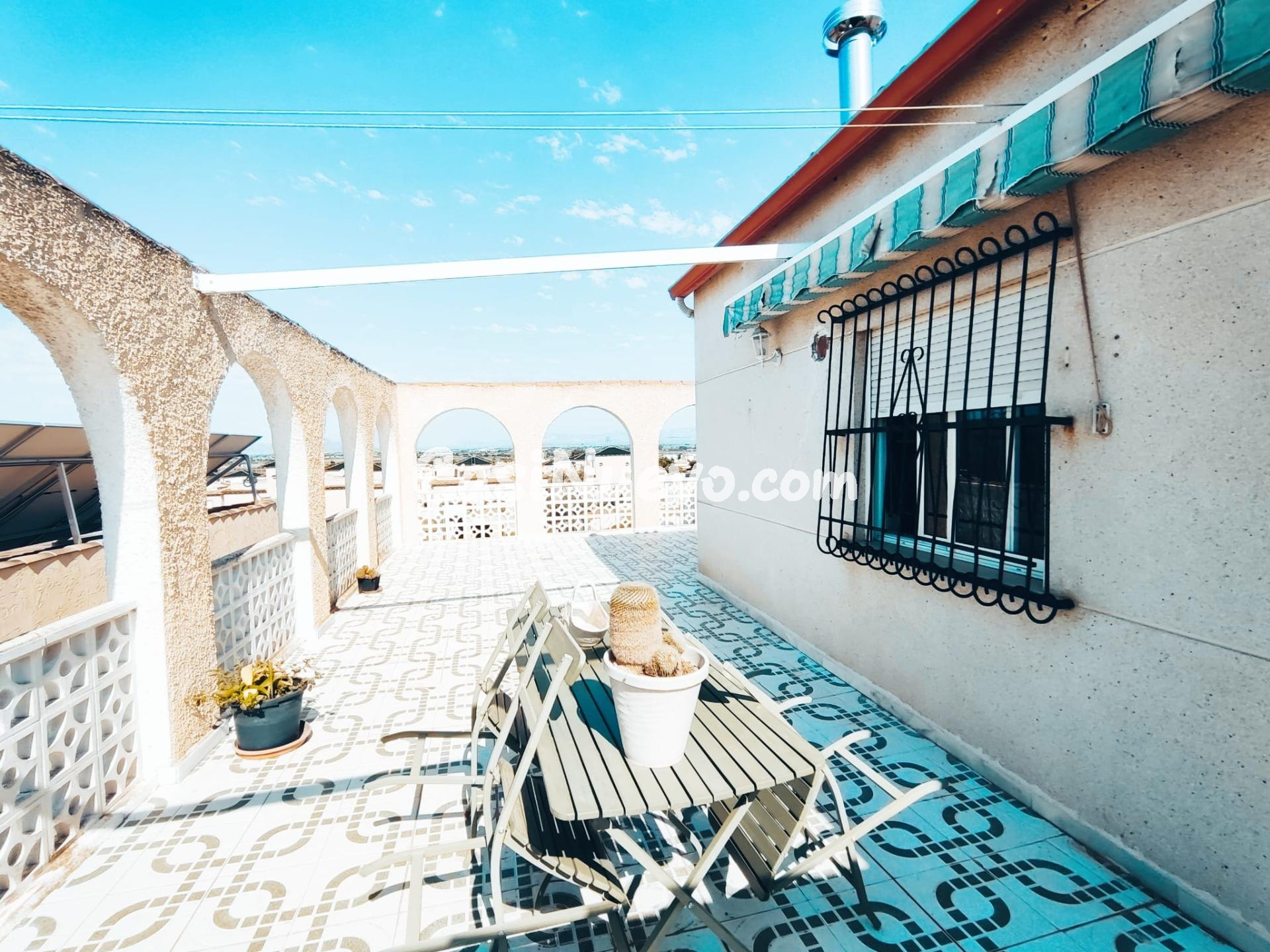 Fantástica parcela con casa dividida en varios inmuebles ind - foto 25