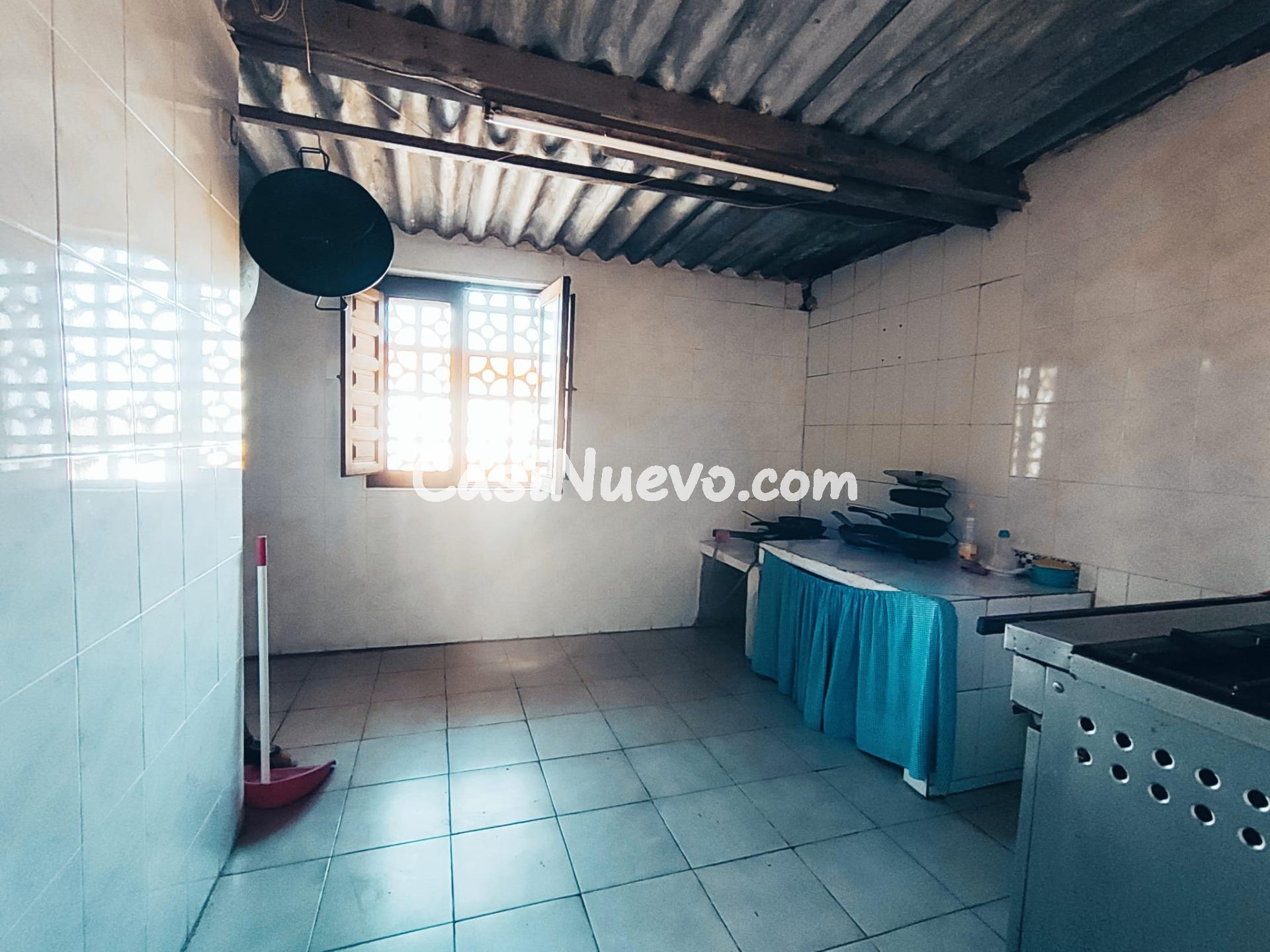 Fantástica parcela con casa dividida en varios inmuebles ind - foto 47