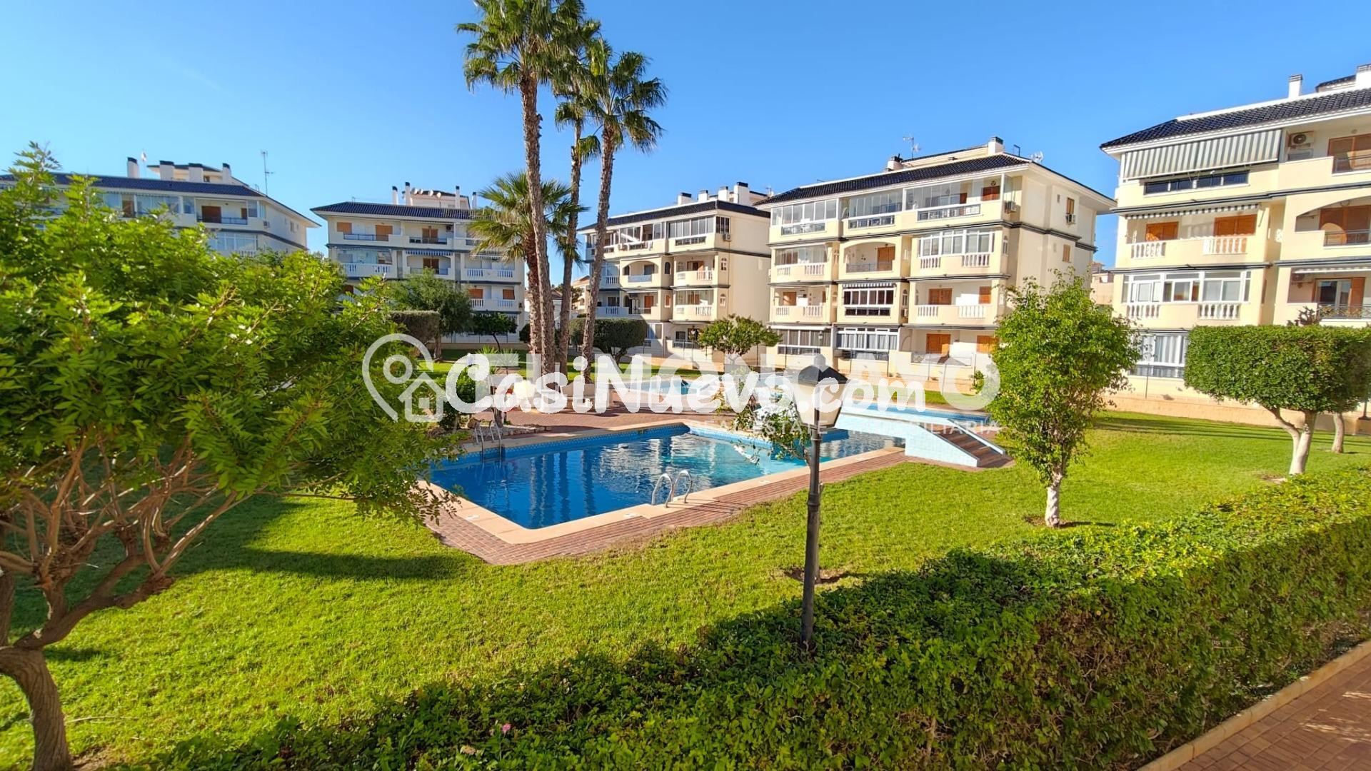 Fantástico apartamento con terraza orientada al sur a tan so - foto 2